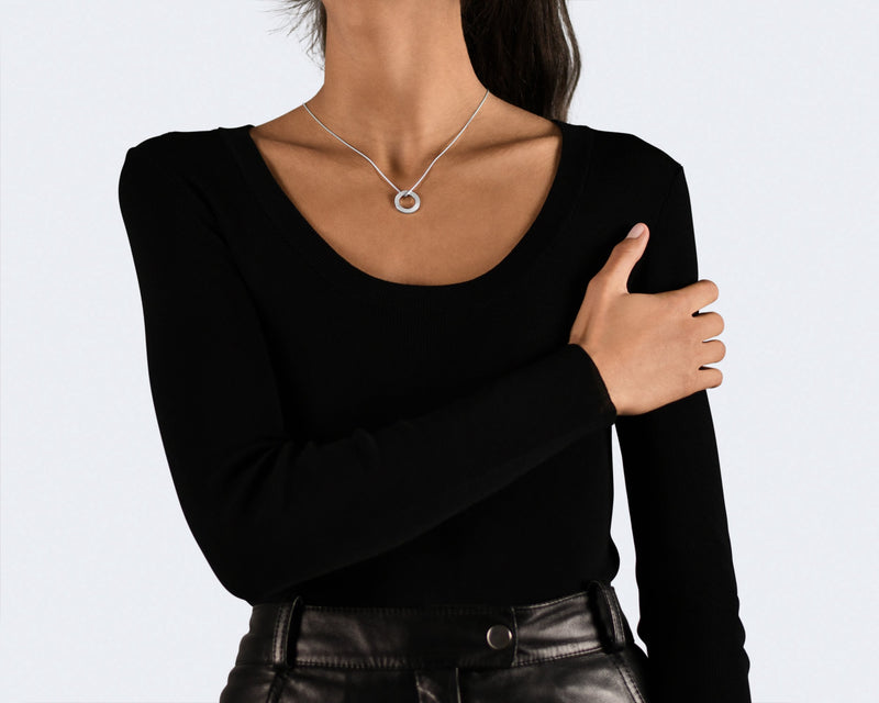 round necklace 2.5g