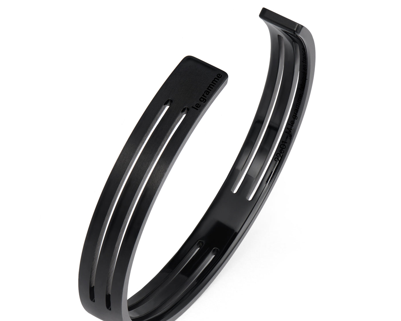 perforated ribbon bracelet 8g